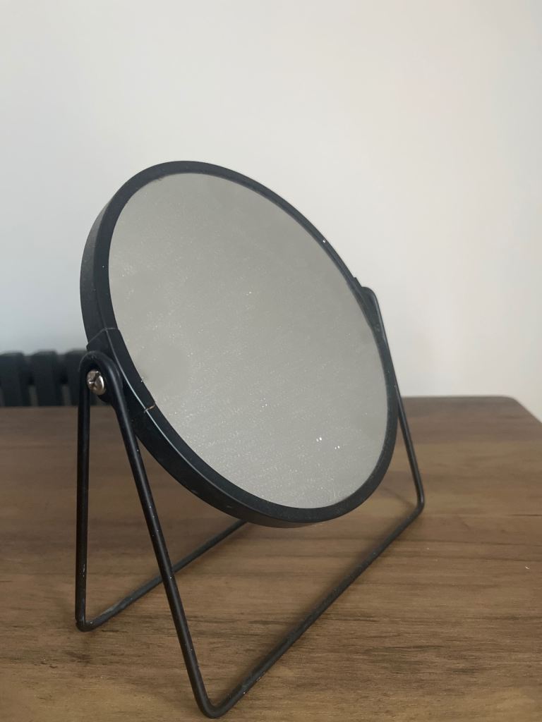 Portable mirror 
