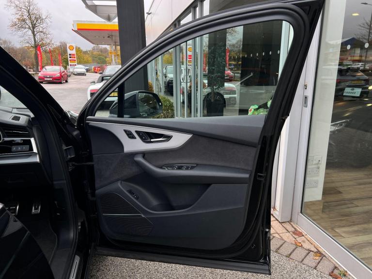 2024 Audi Q7 3.0 TFSI V6 55 Black Edition SUV 5dr Petrol Tiptronic quattro Euro 6 (s/s)  ESTATE P...