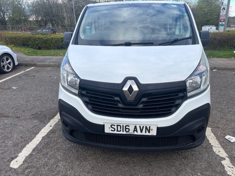 2016 traffic crewvan £4900