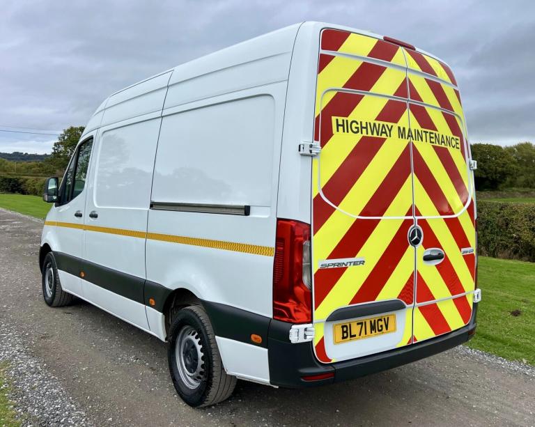 MERCEDES-BENZ SPRINTER 2.0 315 CDI Progressive L2 MWB WITH AIR CON White Manual