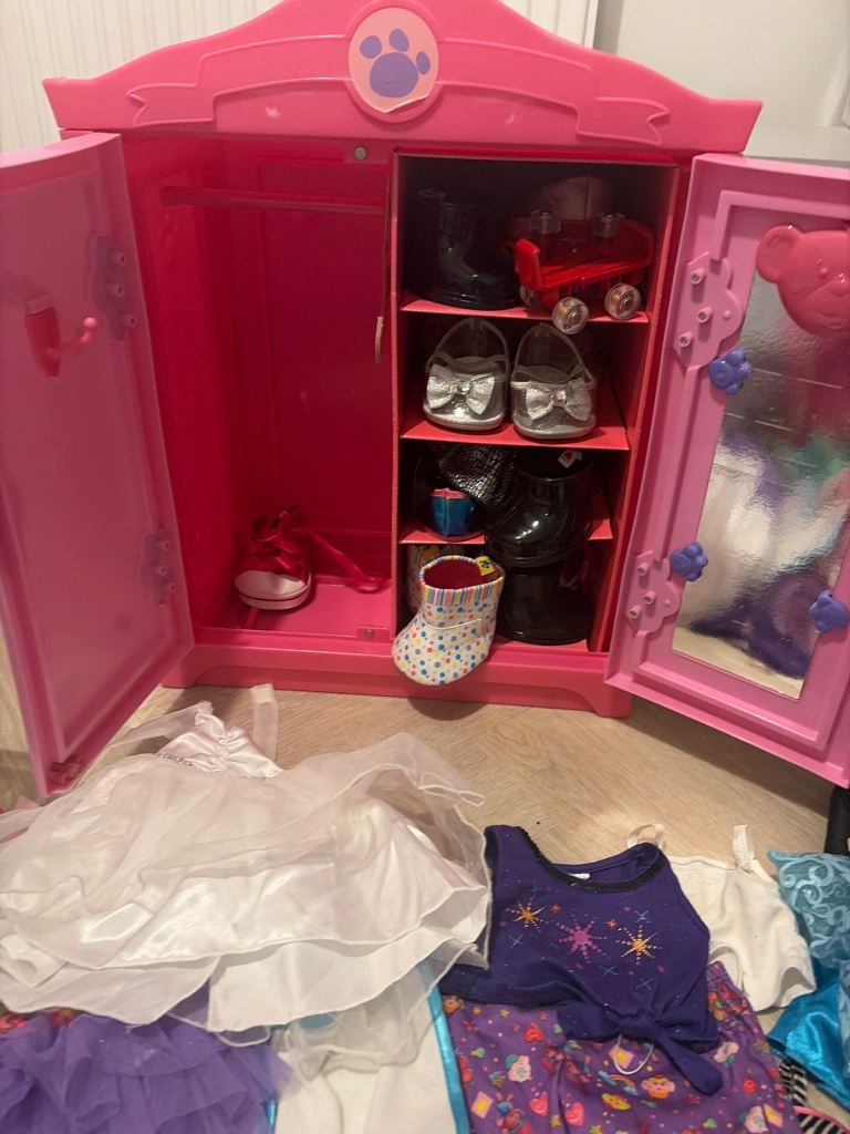 Build a bear clothes, shoes and wardrobe 