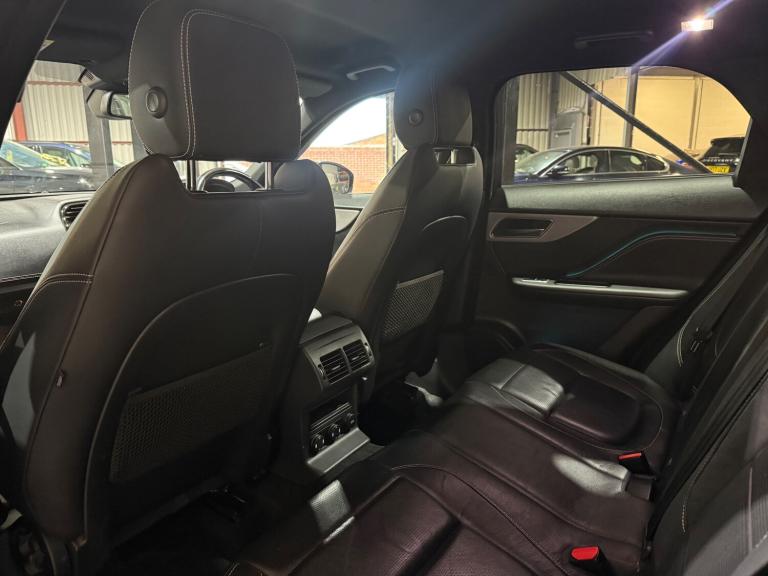 2017 Jaguar F-Pace 2.0 D180 R-Sport SUV 5dr Diesel Auto AWD Euro 6 (s/s) (180