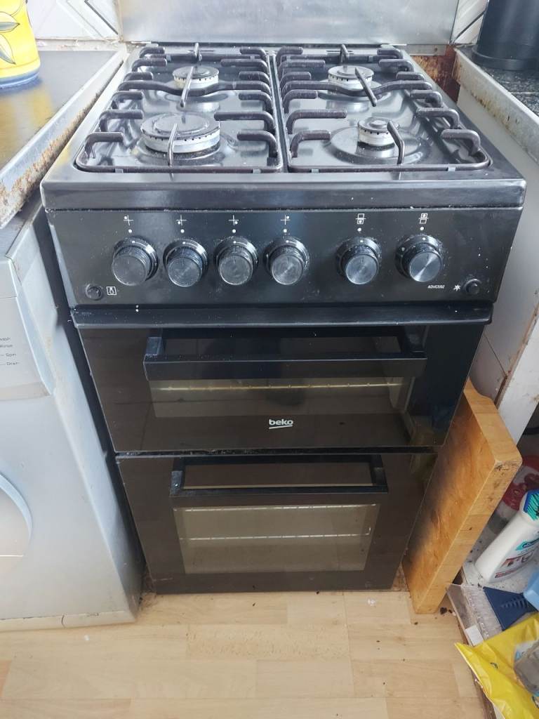 GAS COOKER FOR SALE