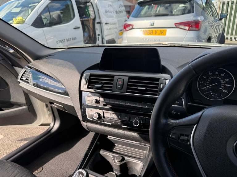 BMW 3 SERIES 2.0 320d Exclusive Edition 2011