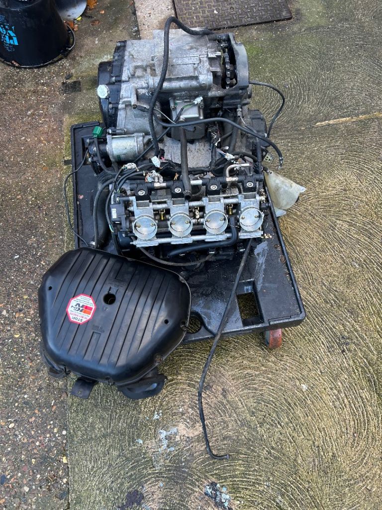 Suzuki gsxr 1000cc k7/k8 complete engine 