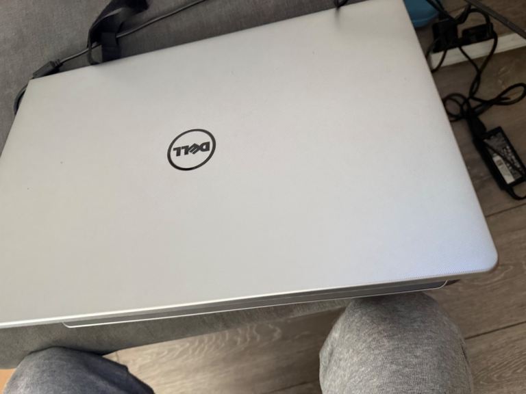 dell inspiron 15 5000 series i5