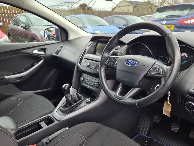 2015 Ford Focus 1.0 EcoBoost Zetec 5dr HATCHBACK PETROL Manual