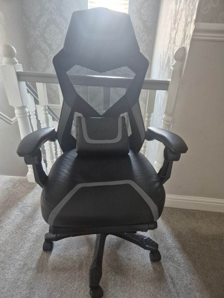 Gaming chair