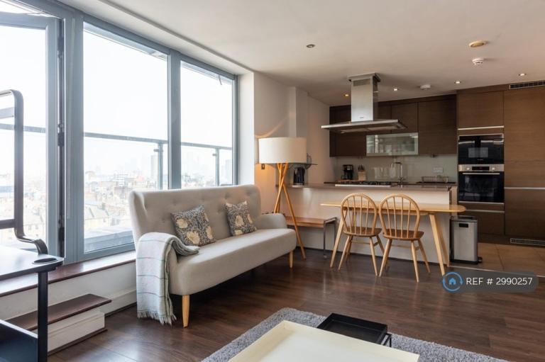 2 bedroom flat in Plumbers Row, London, E1 (2 bed) (#2990257)