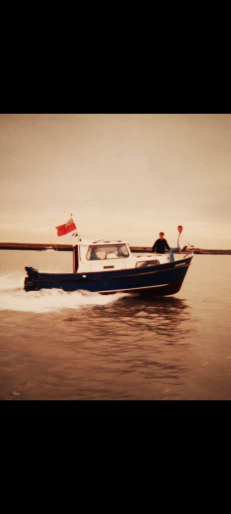 Hardy River Pilot 20 Motorboat 