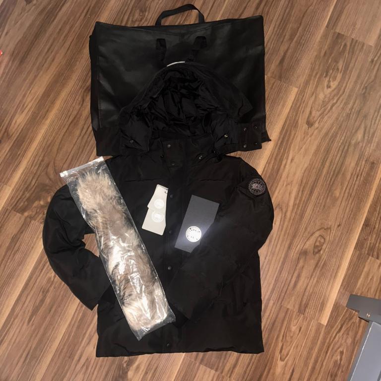 Canada Goose Black Expedition Parka - Fusion Fit