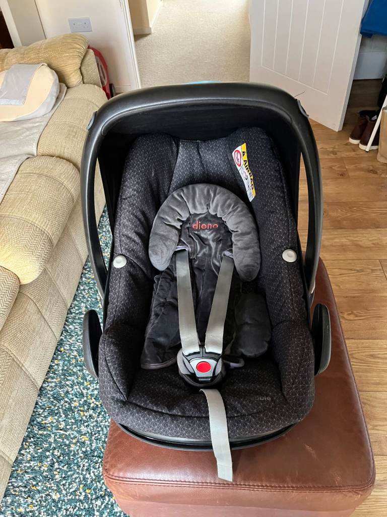 Maxi-Cosi Baby Car Seat - Black, Good Condition