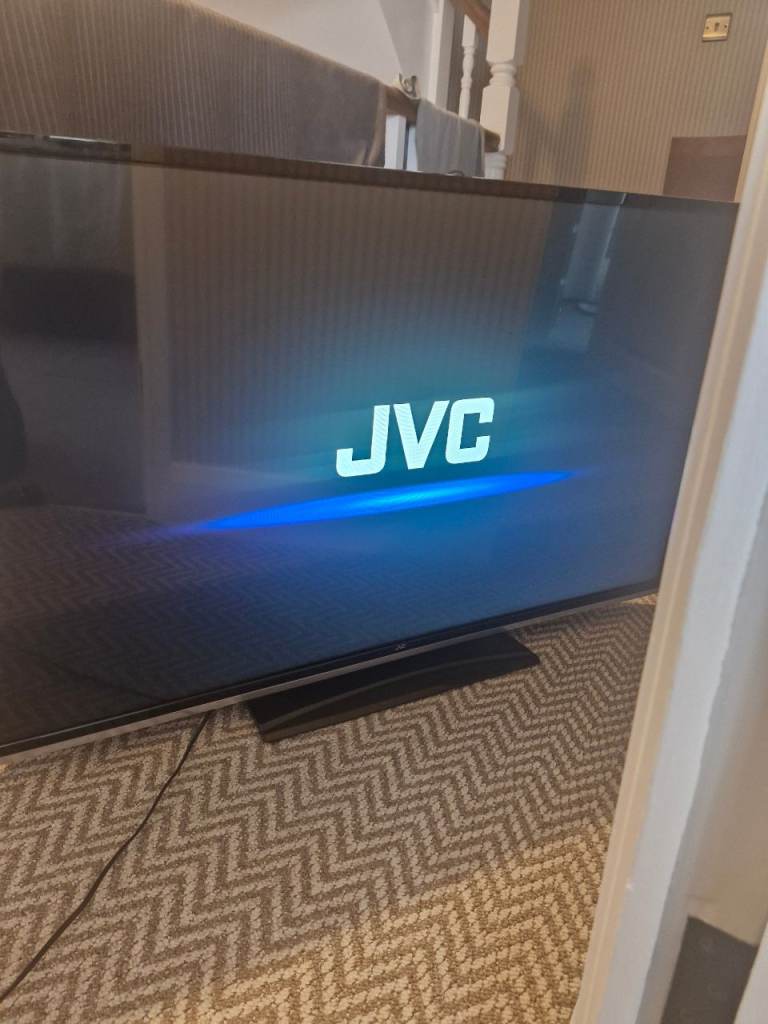 JVC C4710 Smart TV - Good Condition