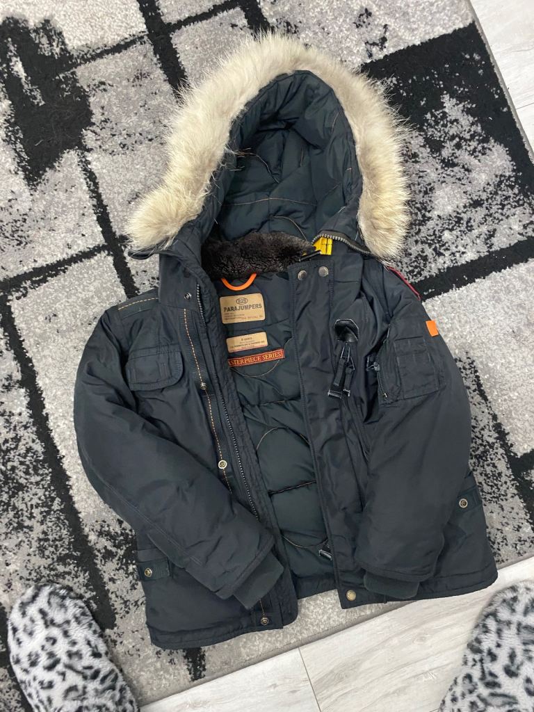 Black Parajumper coat