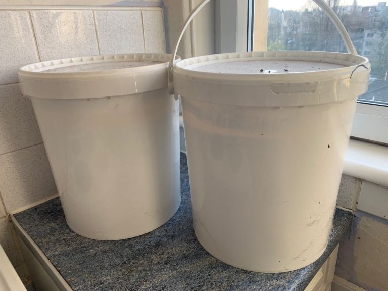 Masonry paint ( grey 