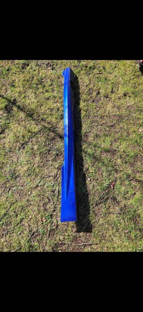 Mk7.5 fiesta ST180 drivers side skirt