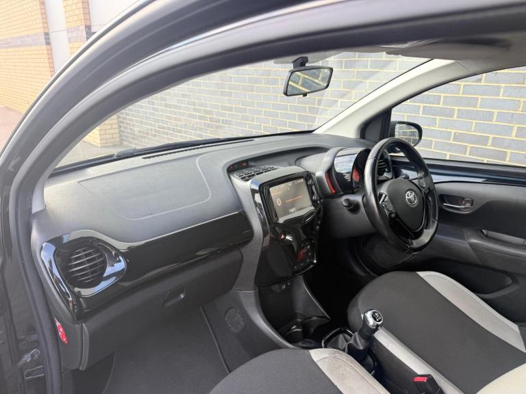 2017 Toyota AYGO 1.0 VVT-i x-press Euro 6 5dr HATCHBACK Petrol Manual