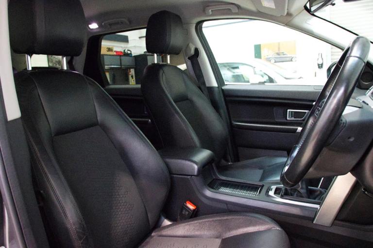 2016 Land Rover Discovery Sport 2.0 TD4 SE 5dr [5 seat] ESTATE DIESEL Manual