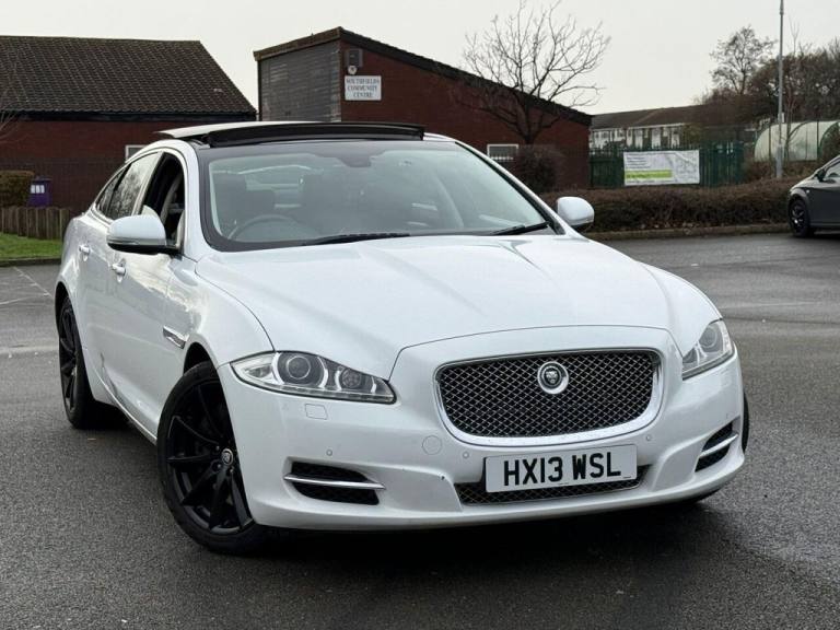 2013 Jaguar XJ 3.0d V6 Luxury 4dr Auto [8] SALOON DIESEL Automatic
