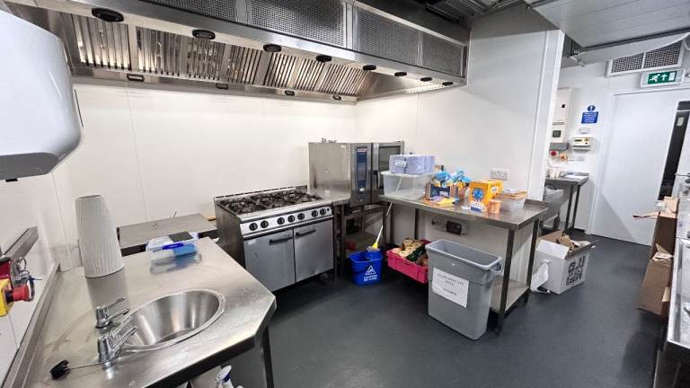 Commercial Kitchen For Rent in Waterloo
