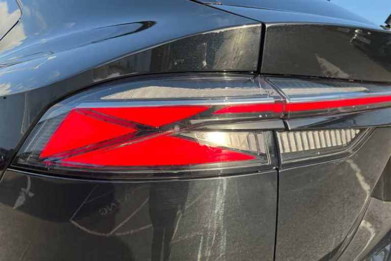 2025 MG MG HS 1.5 T-GDI 24.7kWh Trophy SUV 5dr Petrol Plug-in Hybrid Auto Euro 6 (s/s) (2 SUV Hyb...