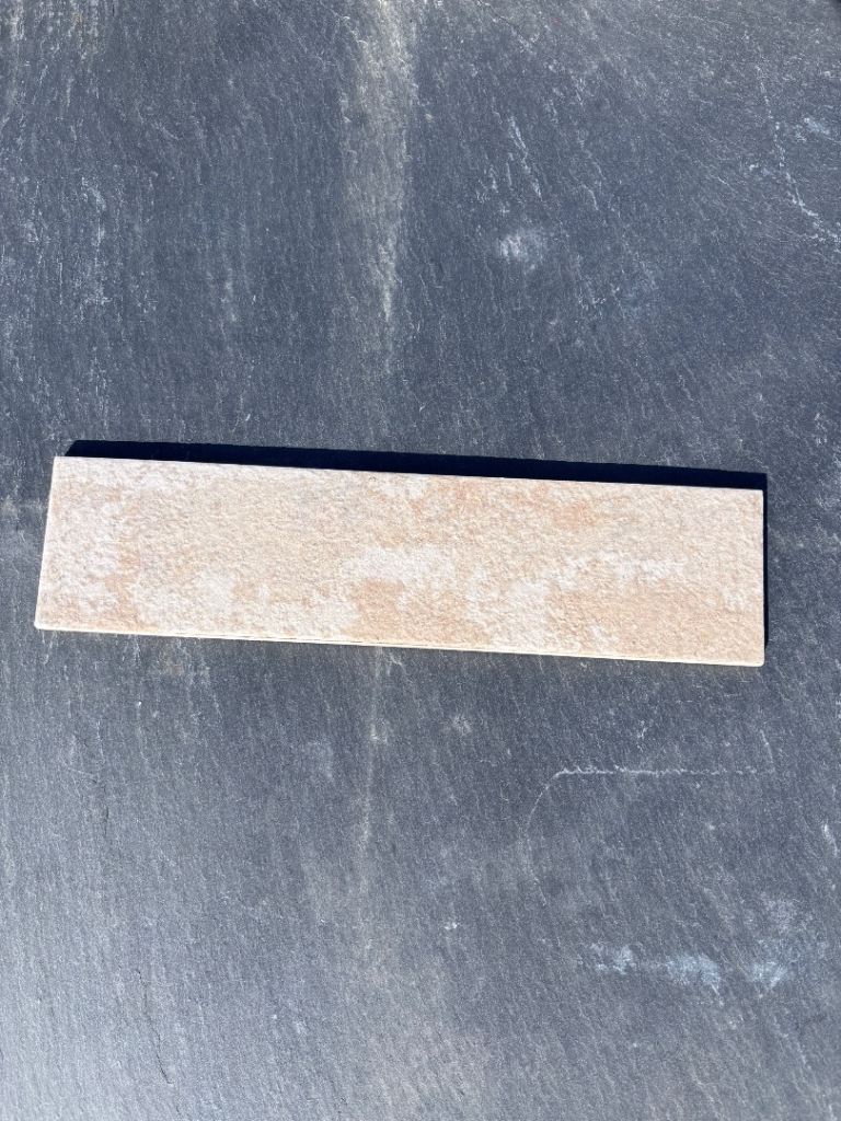 W15L BRL Beige Wall/Floor Tiles 7.5x3” – 4 Boxes (192 Tiles Total) – £15 per m²