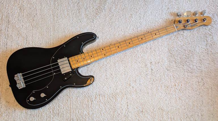 Fender Vintera II Telecaster Bass - Black Refinish