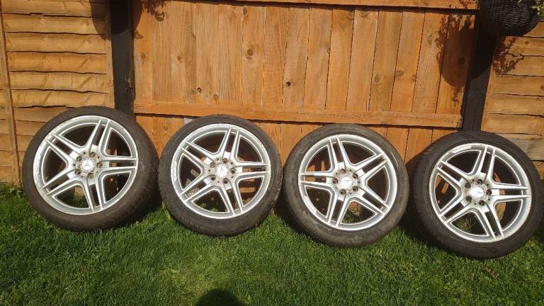 Mercedes-Benz C-class w204 18" AMG Staggered alloy wheel set