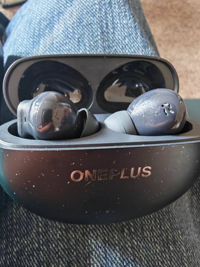 OnePlus Nord buds 3 pro 