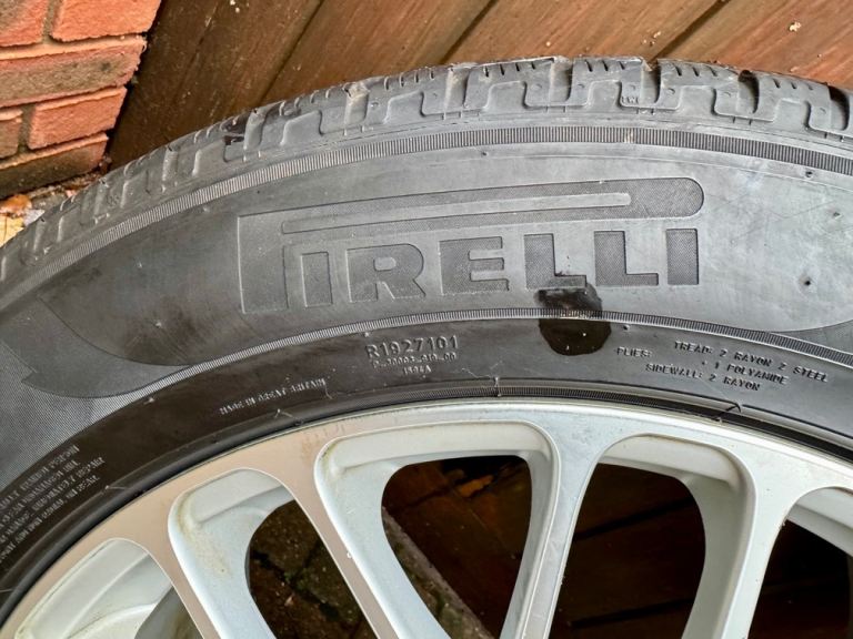 Range Rover (L405) 20” Wheels and Tyres