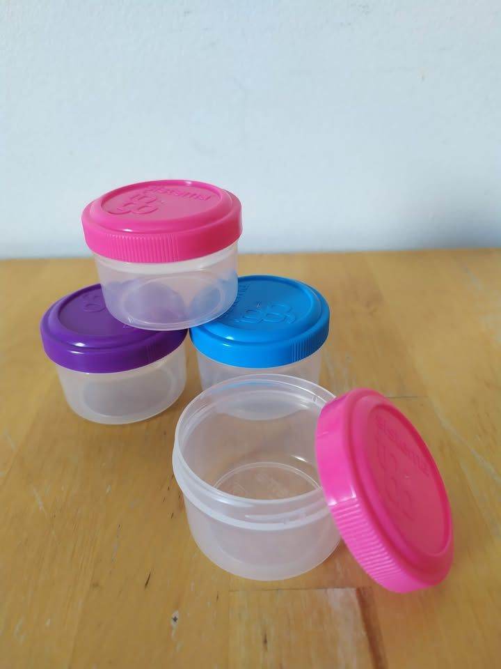 Plastic Container x4