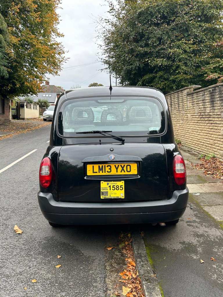 Liverpool Taxi Cab - Long Collar Available 