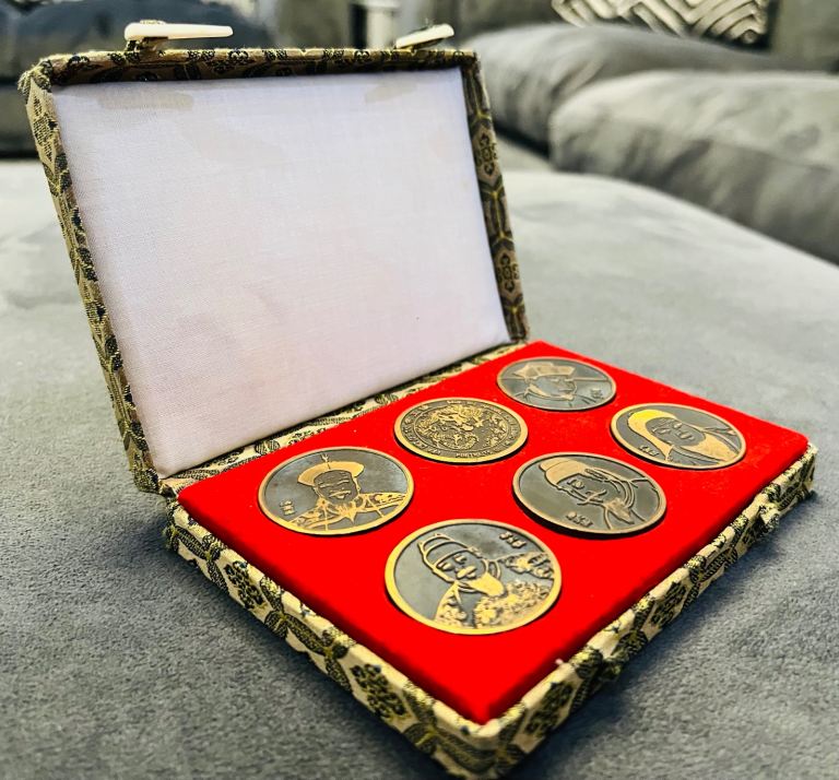 Coin Collector Set Chinese Ming dynasty  