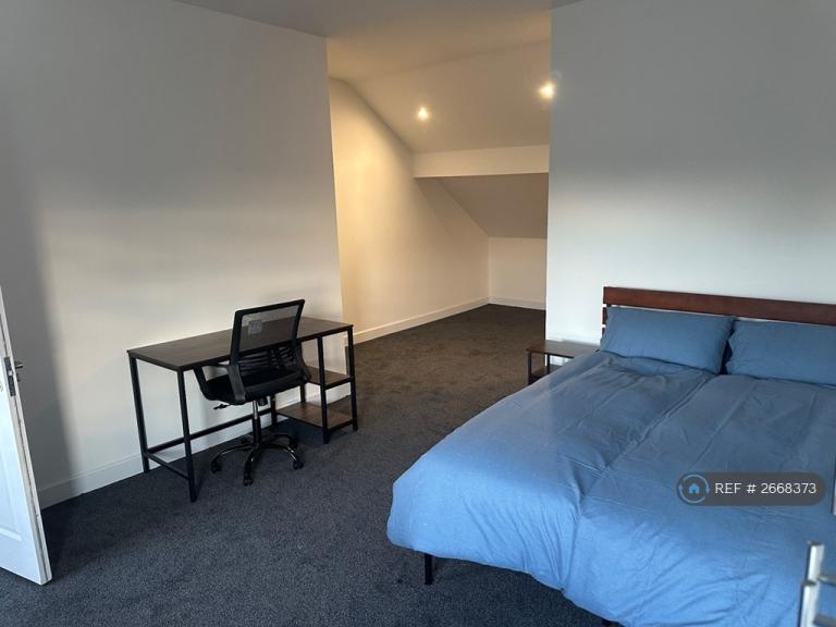 1 bedroom in Allesley Old Road, Coventry, CV5 (#2668373)