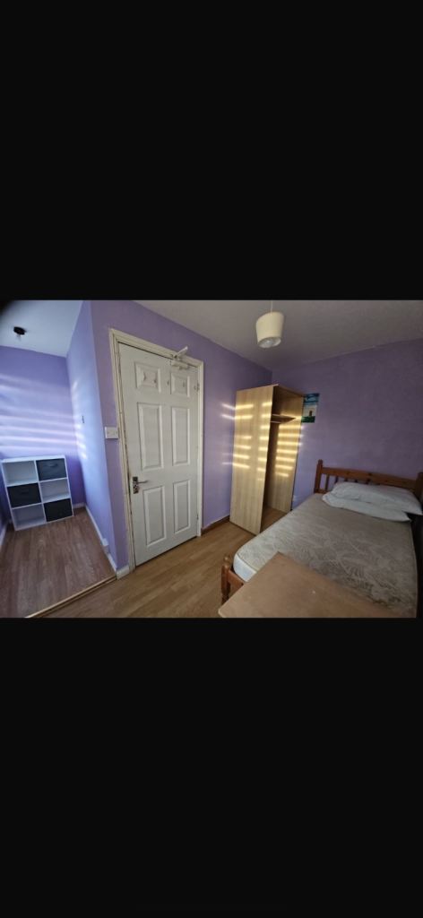 Nice single room near science park CRC and city centre