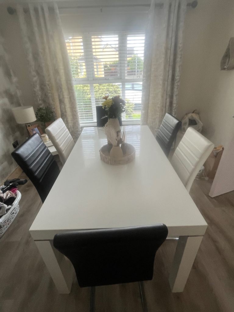 Stylish Monochrome Dining Table and Chairs