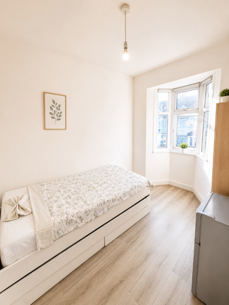 💫No Deposit – Large Single Room for Rent – Seven Sisters📍
