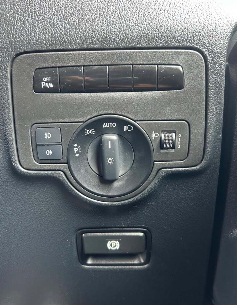 2018 Mercedes-Benz Vito 2.1 119 CDI BlueTEC SELECT Tourer G-Tronic+ RWD L3 Euro 6 (s/s) 5dr (XLWB...