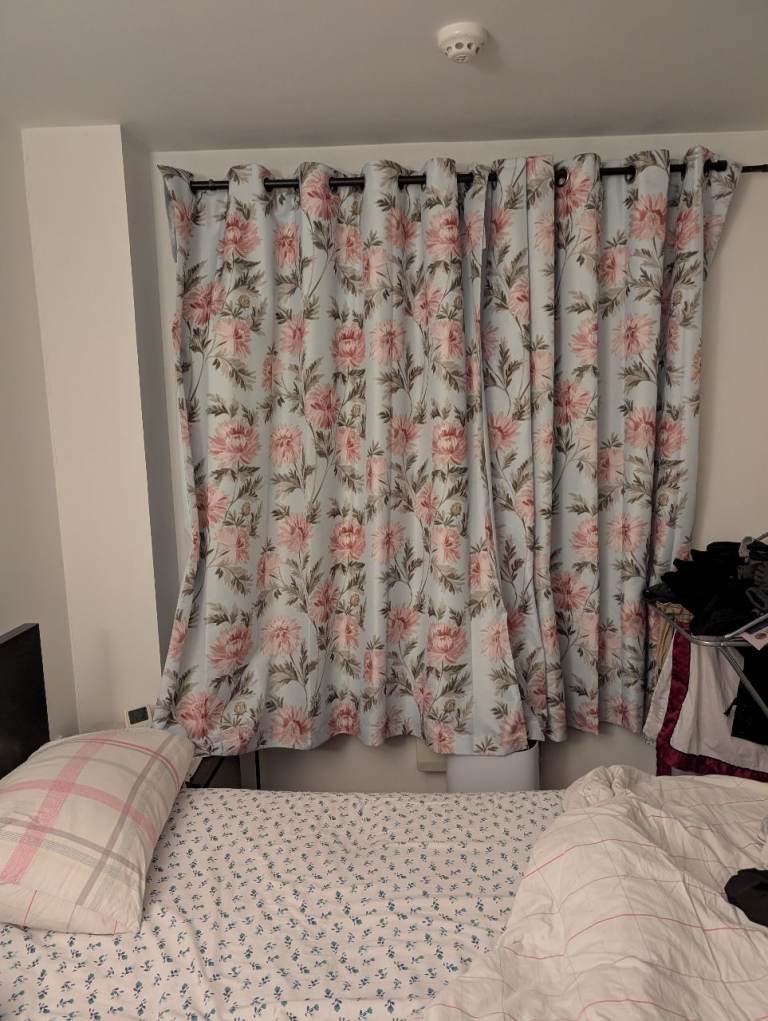 Floral Eyelet Curtains – Light Blue with Pink Flowers