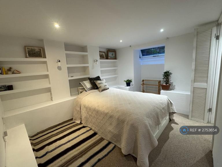 1 bedroom in Norwood Road, London, SE24 (#2753654)