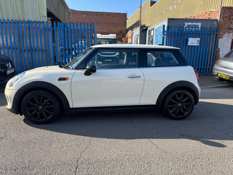 2016 MINI Hatch 1.5 Cooper 3dr HATCHBACK Petrol Manual