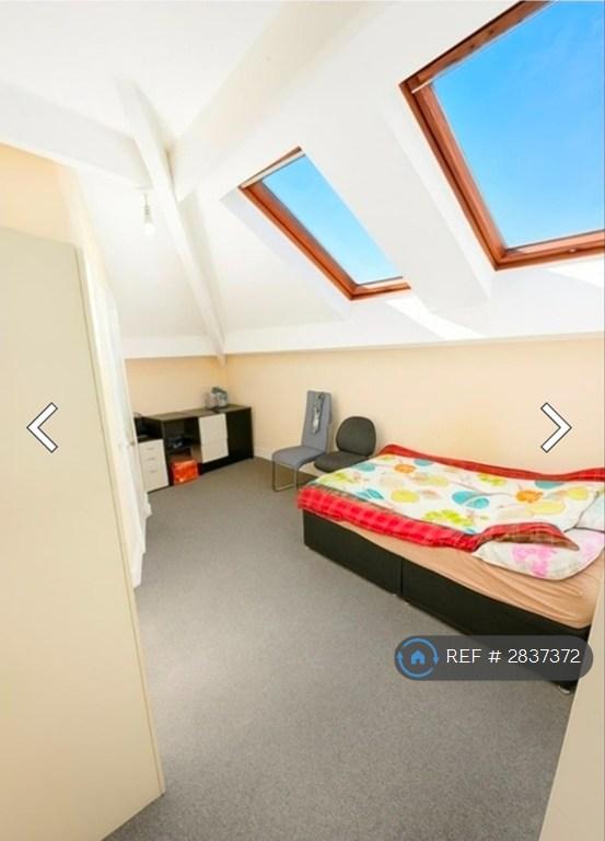 1 bedroom in Hebble St, Huddersfield, HD1 (#2837372)