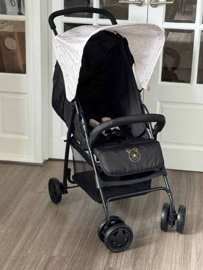 Exdisplay Hauck Sport compact and lightweight pram pushchair Winnie the Pooh 