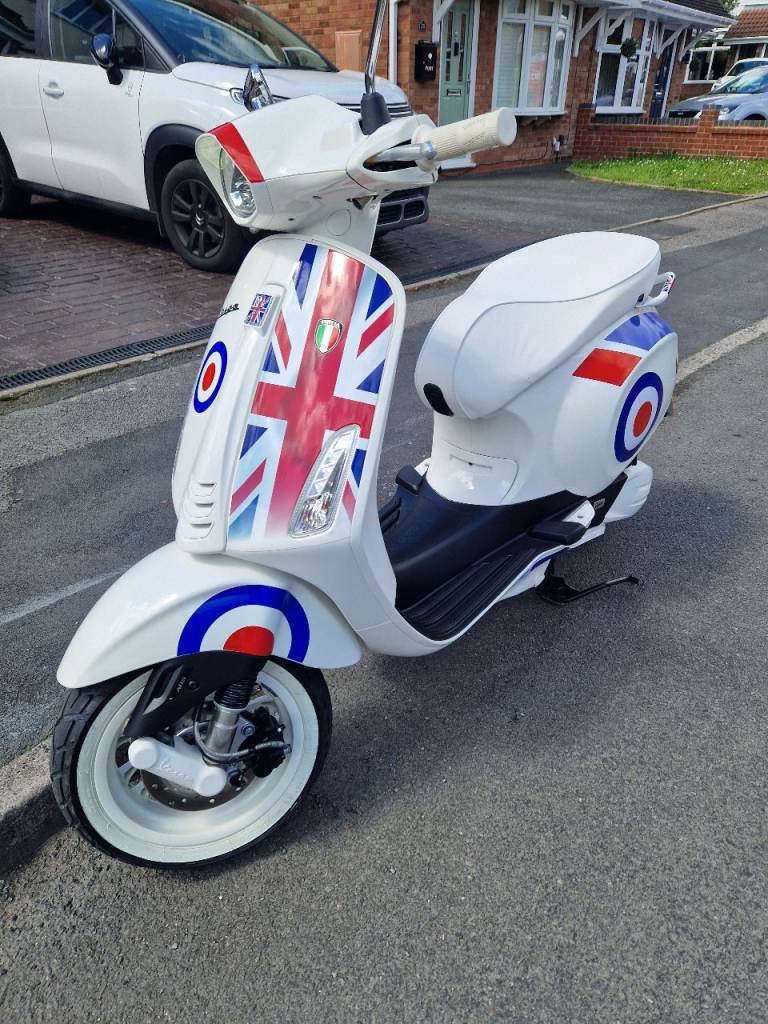 Piaggio, VESPA, 2024, 124 (cc)