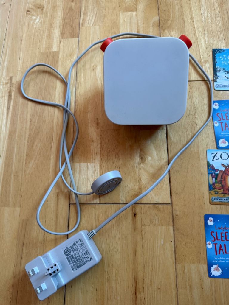Yoto Player – White, Good Condition with Charger