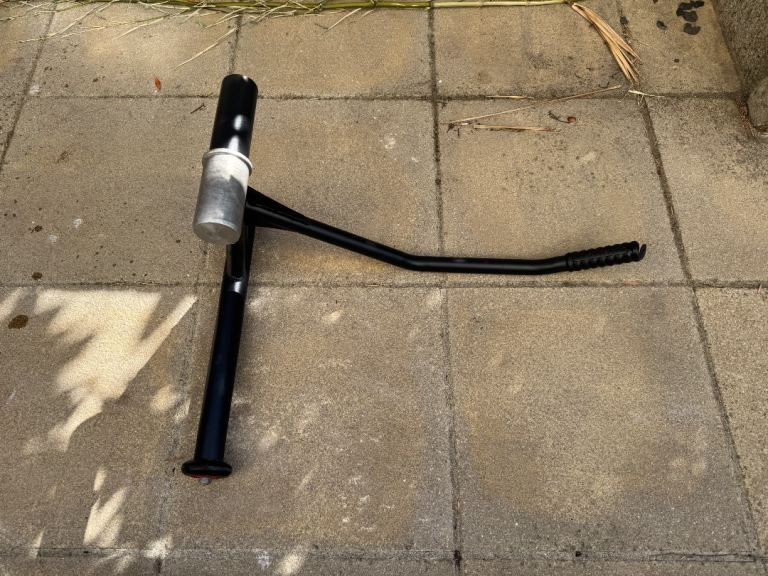 Con Stands Single swing arm paddock stand compatible with BMW R NineT 14-23 