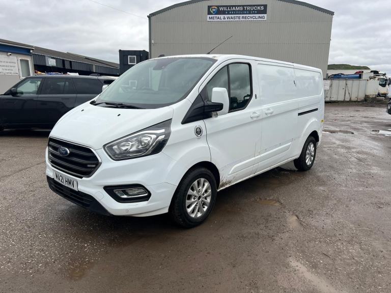 Ford Transit Custom 300 LIMITED  LWB , AIRCON, 3 SEATS , YALE LOCKS , MANUAL