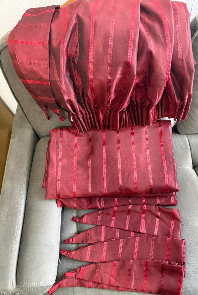 Maroon/ red blackout pleated curtains-set of 4-like new 