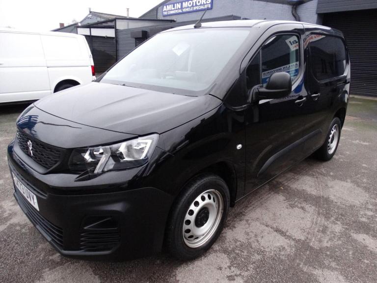PEUGEOT PARTNER 1.5 BlueHDi 1000 Professional Premium + Standard Panel Van SWB