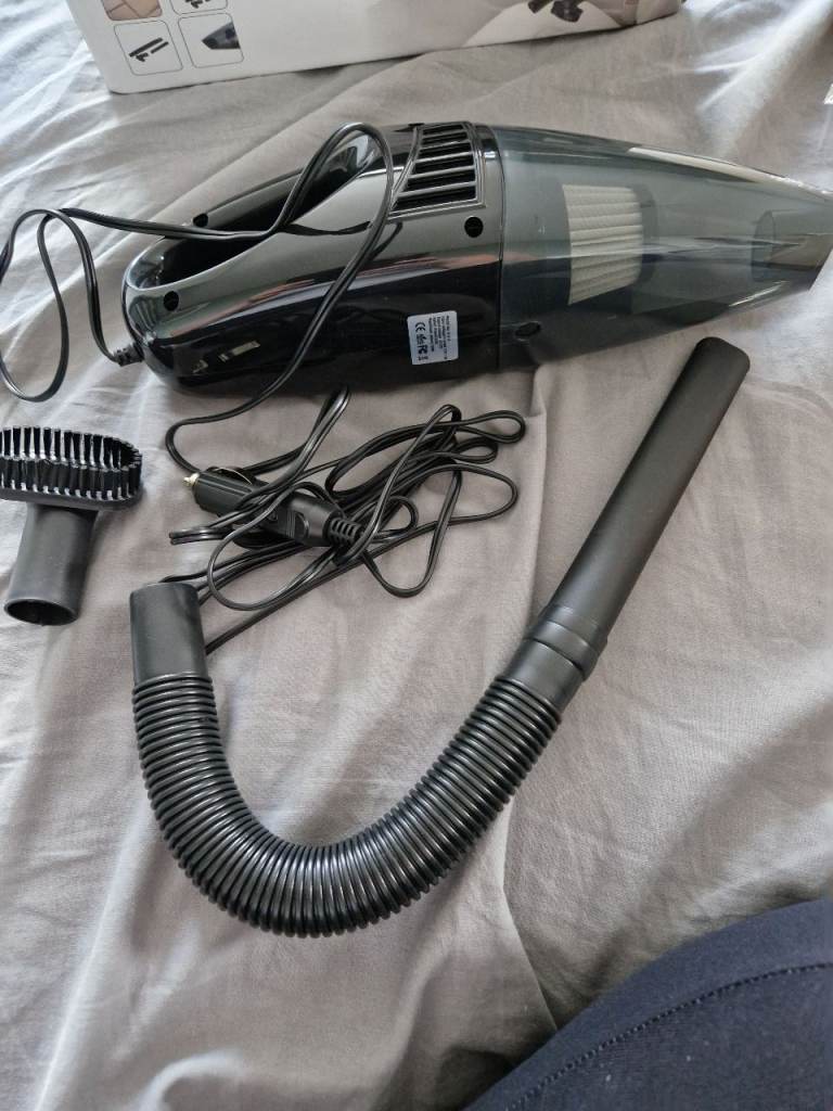 Compact Car Vacuum Cleaner with Attachments